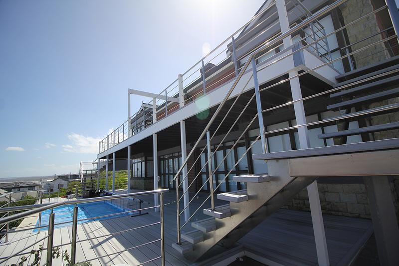 8 Bedroom Property for Sale in Reebok Western Cape